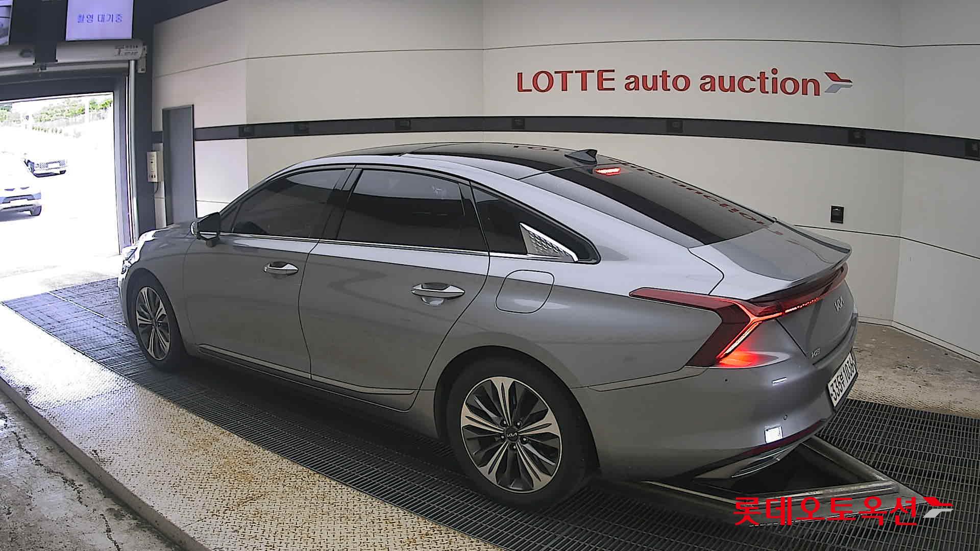 2022 - kia k8