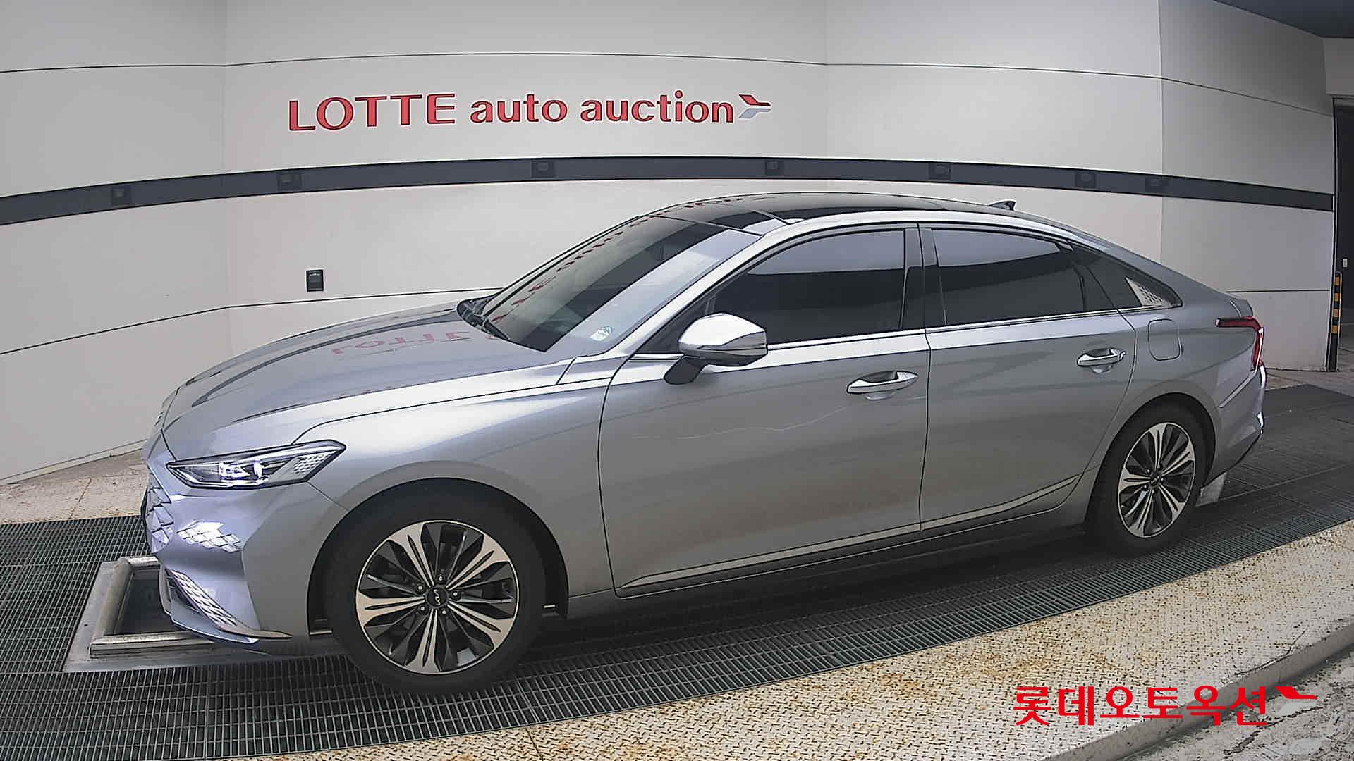 2022 - kia k8