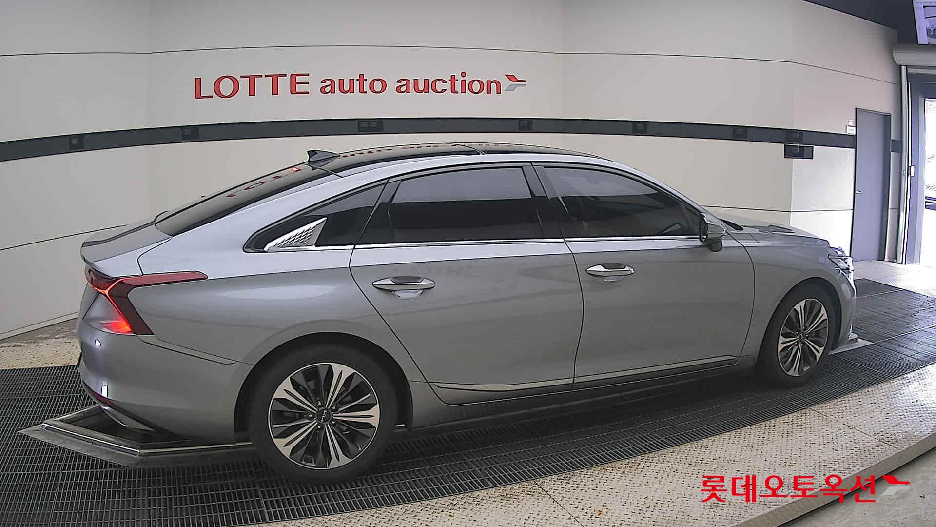 2022 - kia k8
