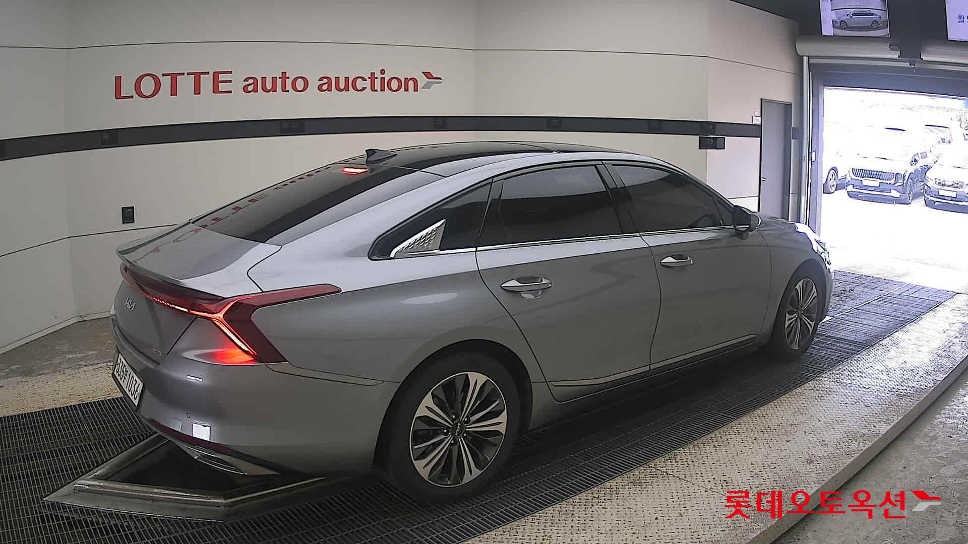 2022 - kia k8