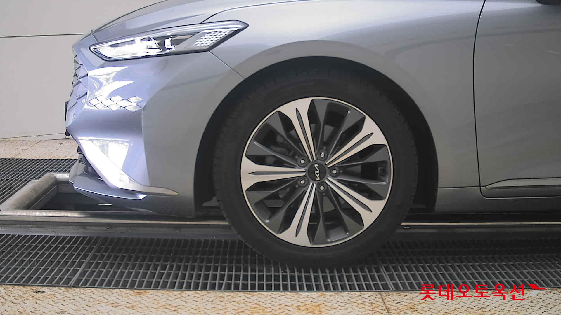2022 - kia k8