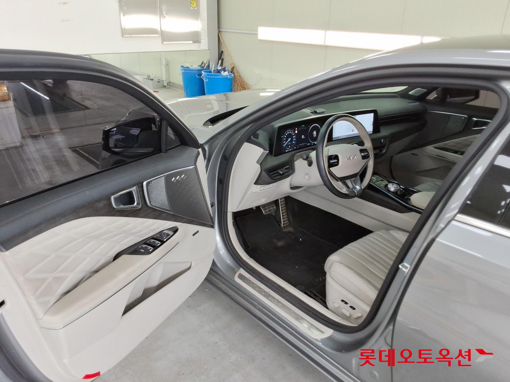 2022 - kia k8