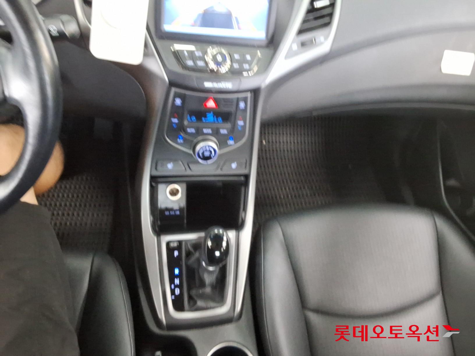 هيونداي أفانتي 2015 SMART