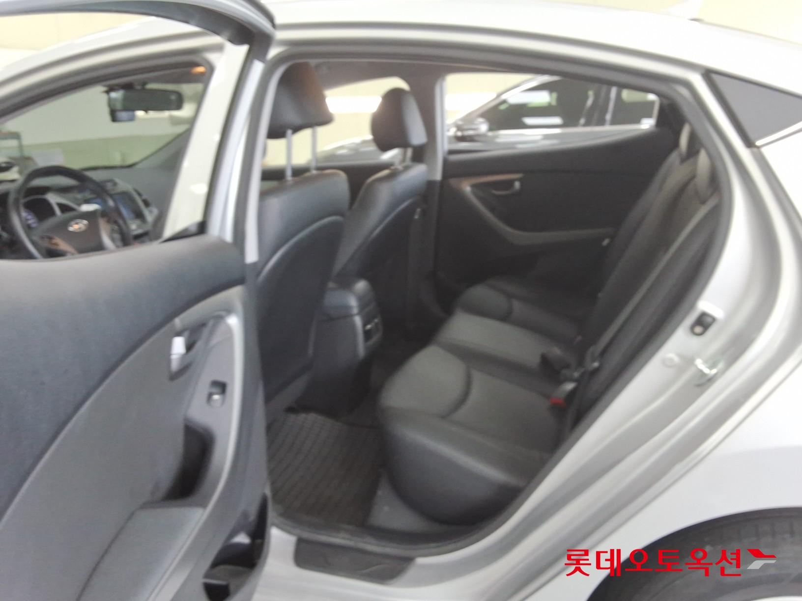 هيونداي أفانتي 2015 SMART
