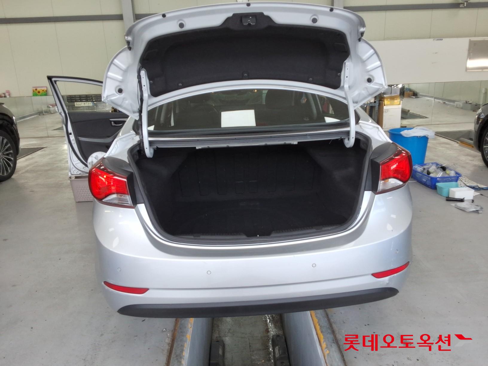 هيونداي أفانتي 2015 SMART