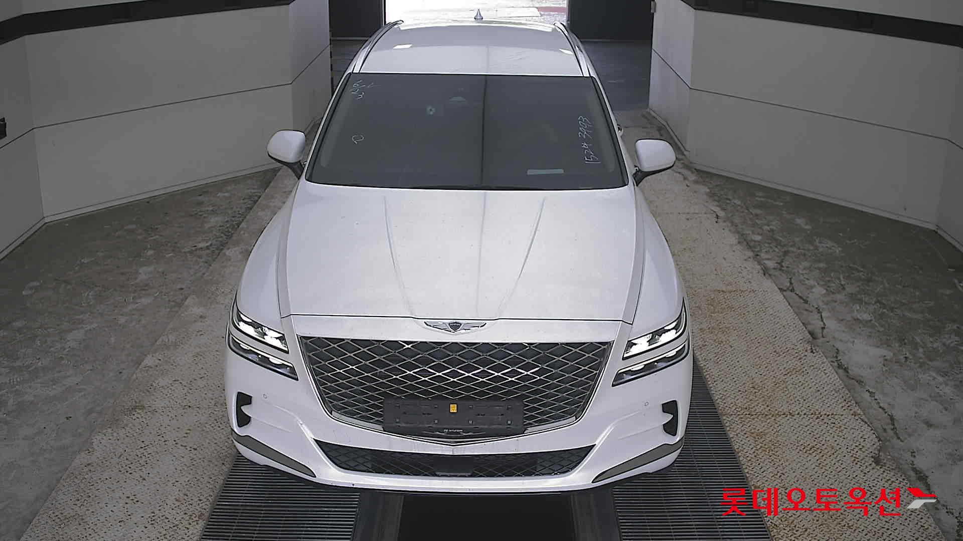 جينيسيس Gv80 2021 — صورة 1