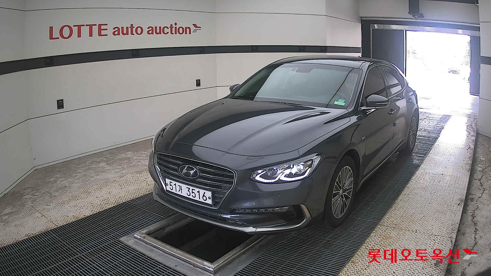 2018 - hyundai grandeur