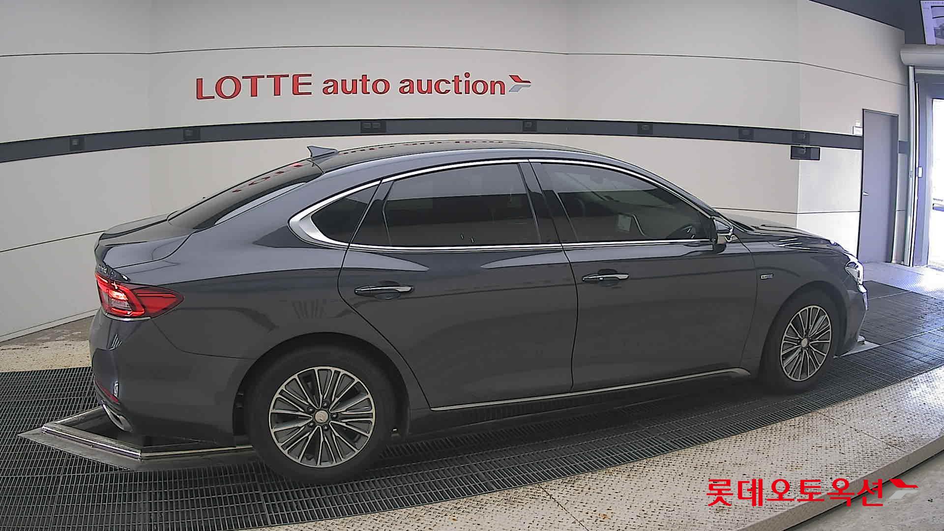 2018 - hyundai grandeur