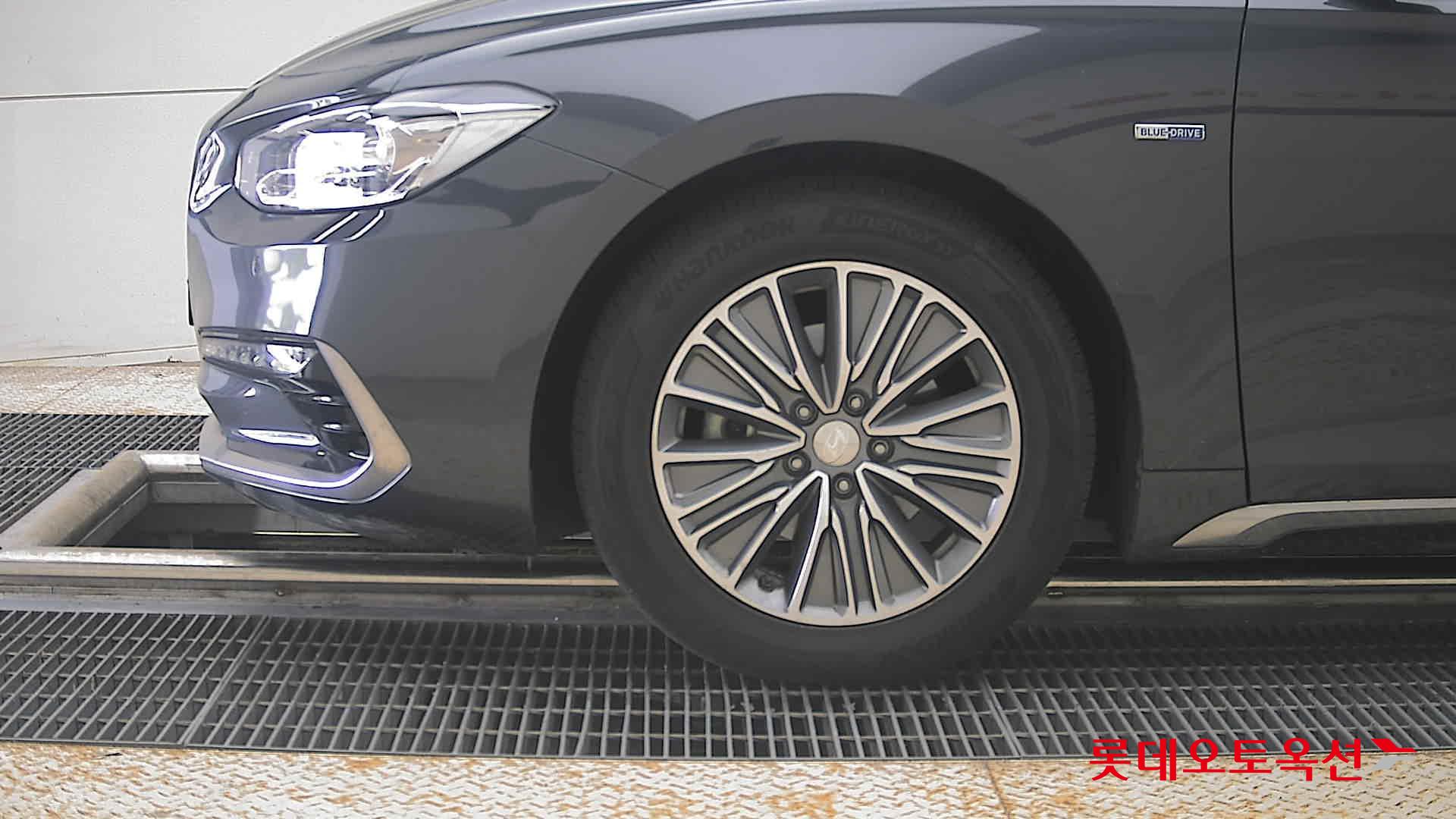2018 - hyundai grandeur