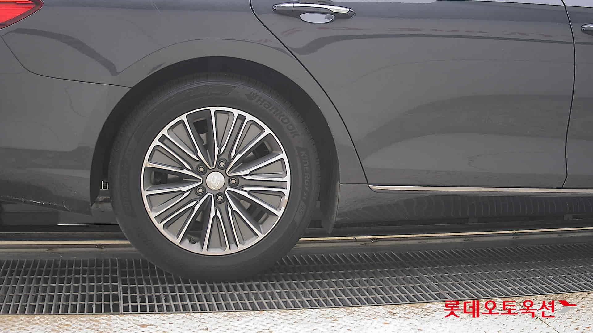2018 - hyundai grandeur