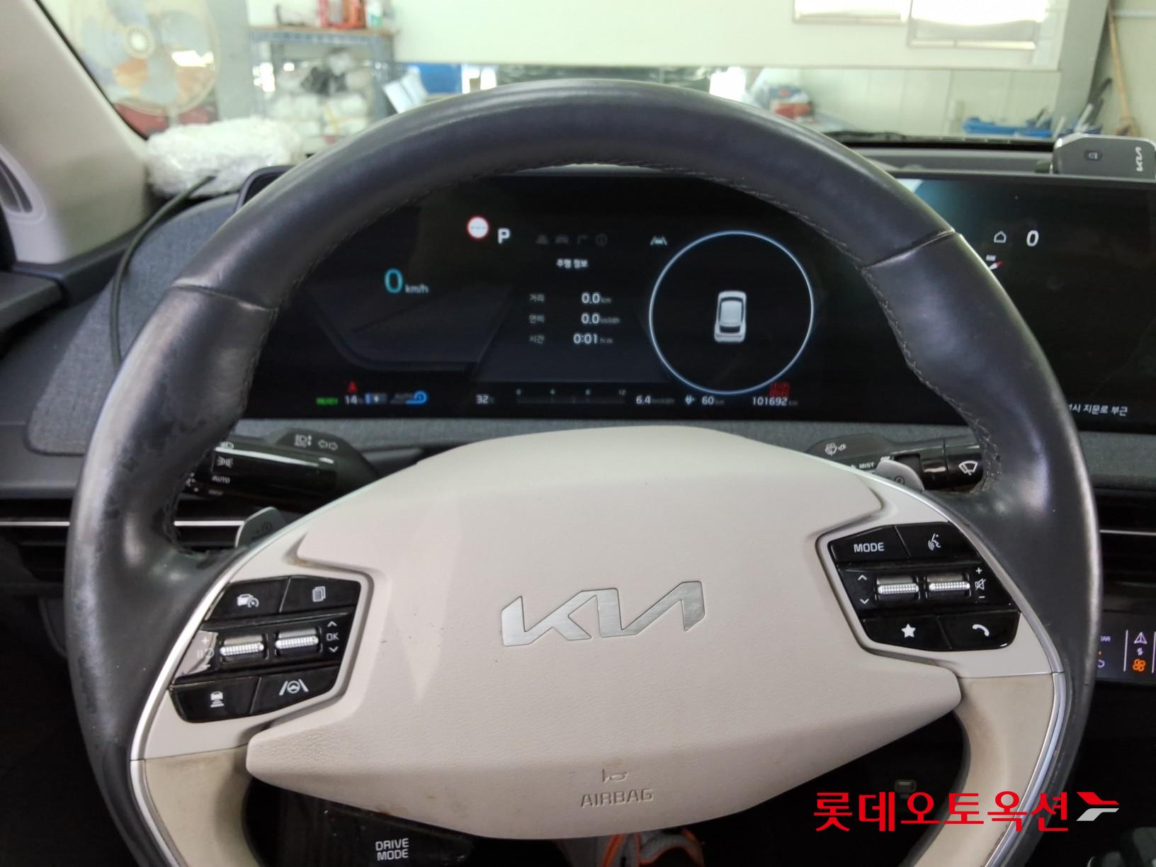كيا Ev6 2023 — صورة 29