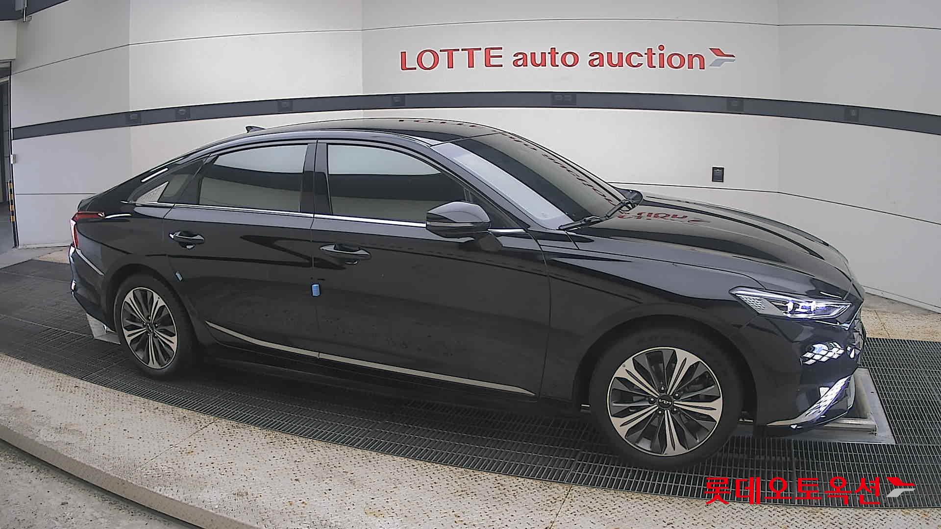 كيا كي 8 2023