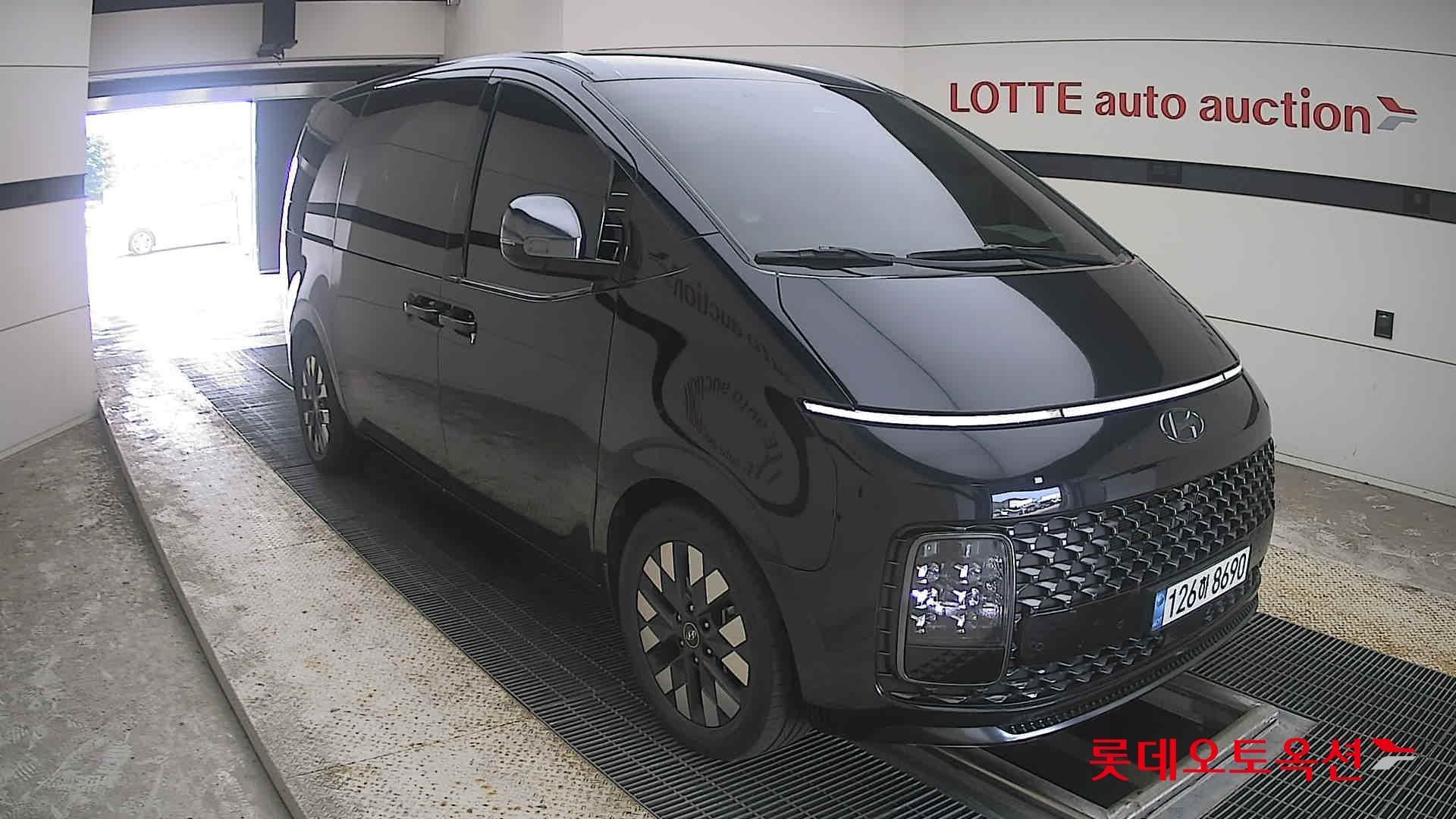 هيونداي Staria 2022 — صورة 19
