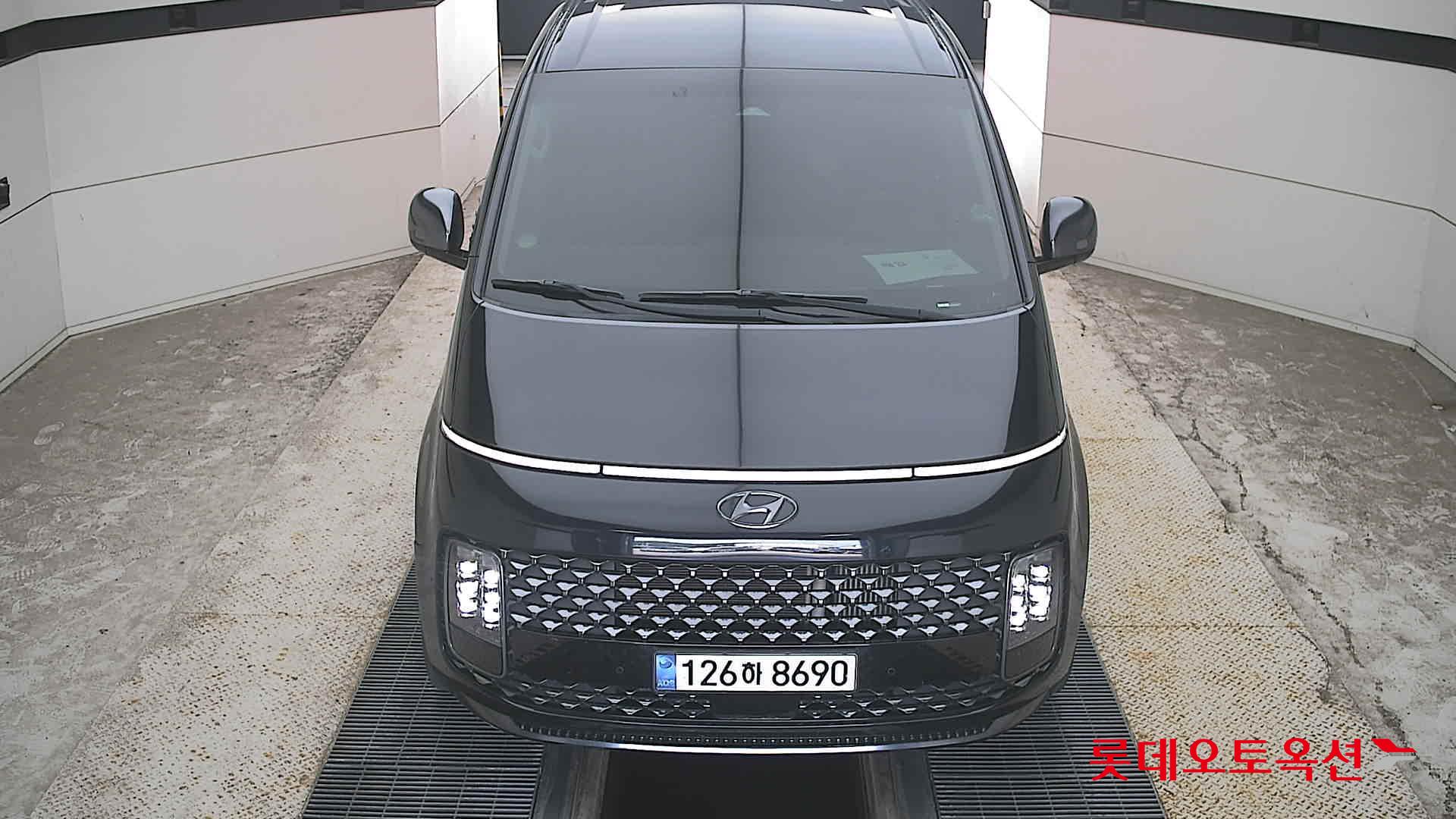 هيونداي Staria 2022 — صورة 1