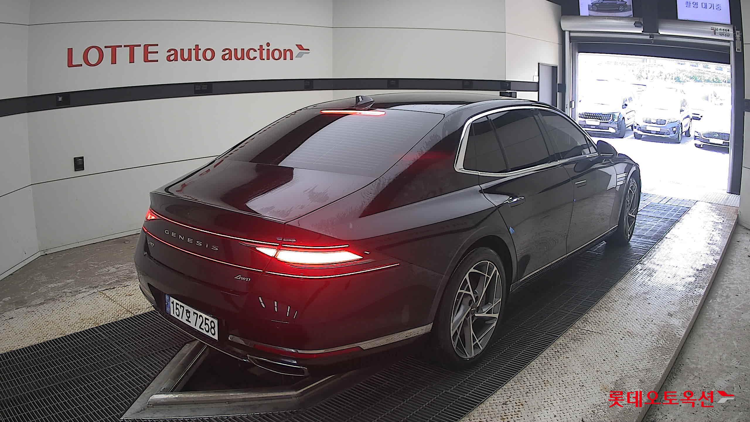 جينيسيس G90 2022 — صورة 12