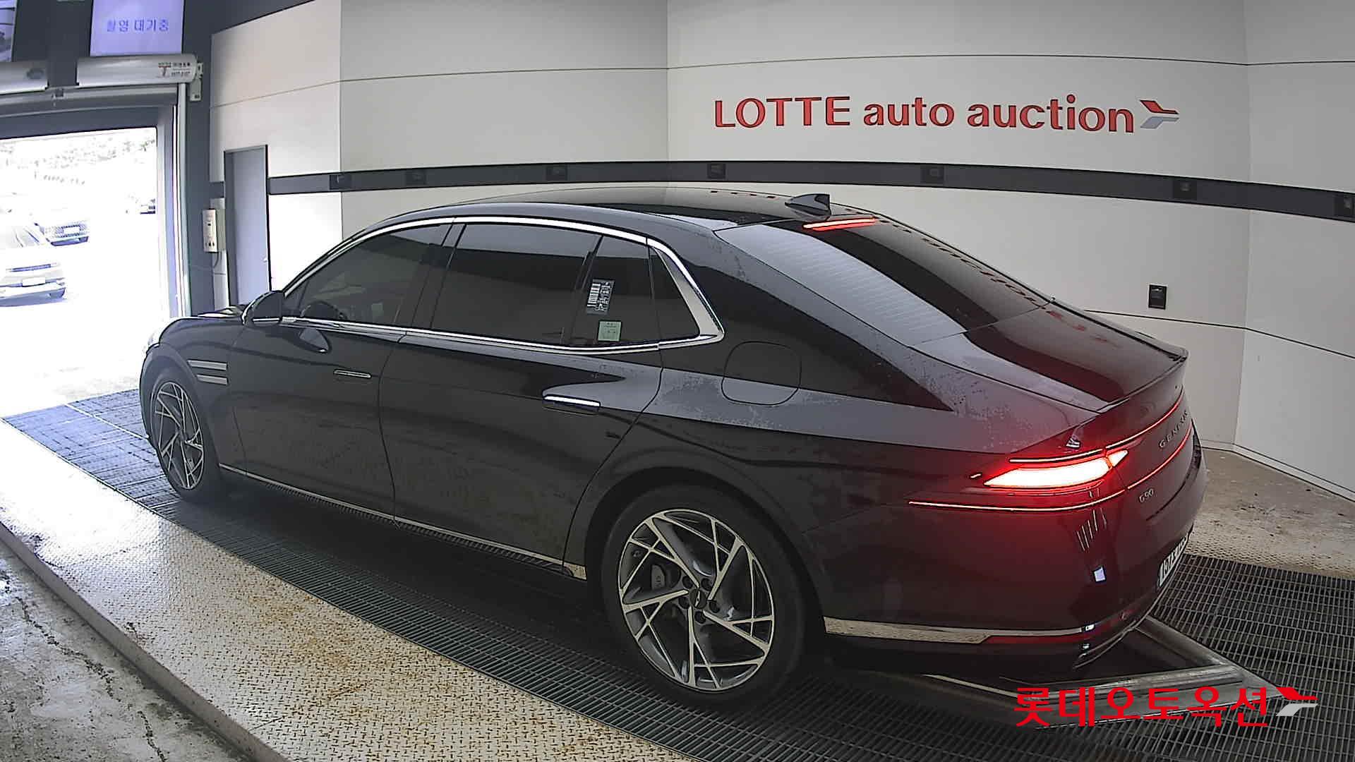 جينيسيس G90 2022 — صورة 8