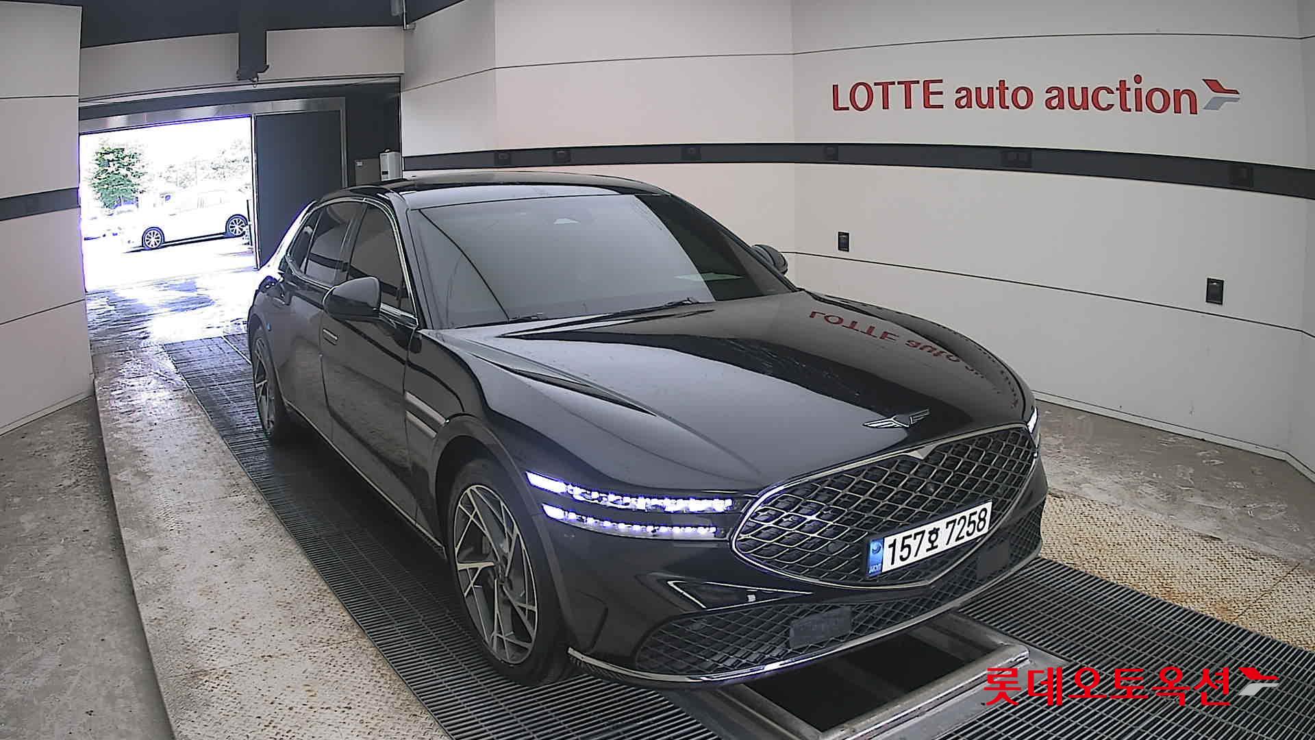 جينيسيس G90 2022 — صورة 20