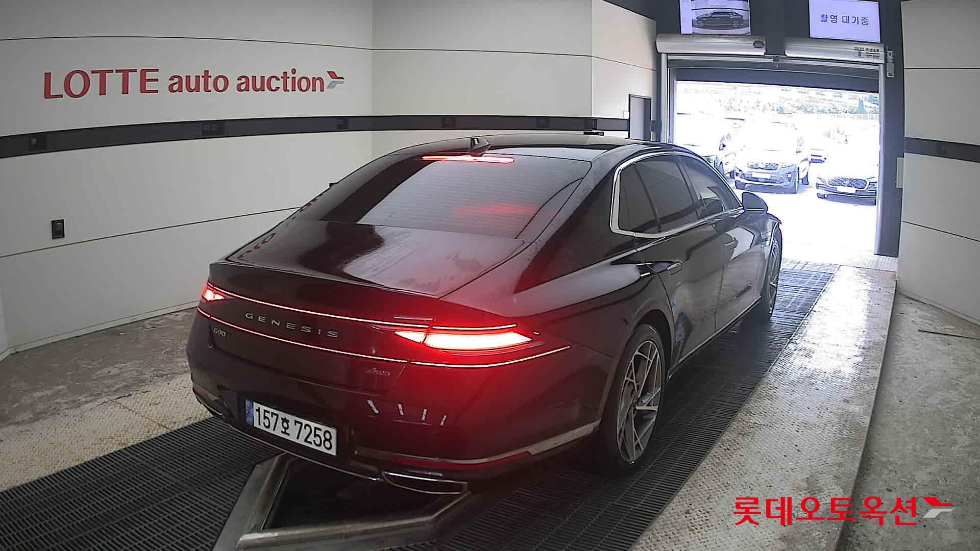 جينيسيس G90 2022 — صورة 13