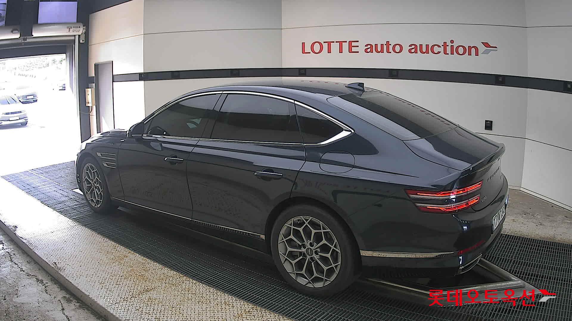 جينيسيس G80 2022 — صورة 8