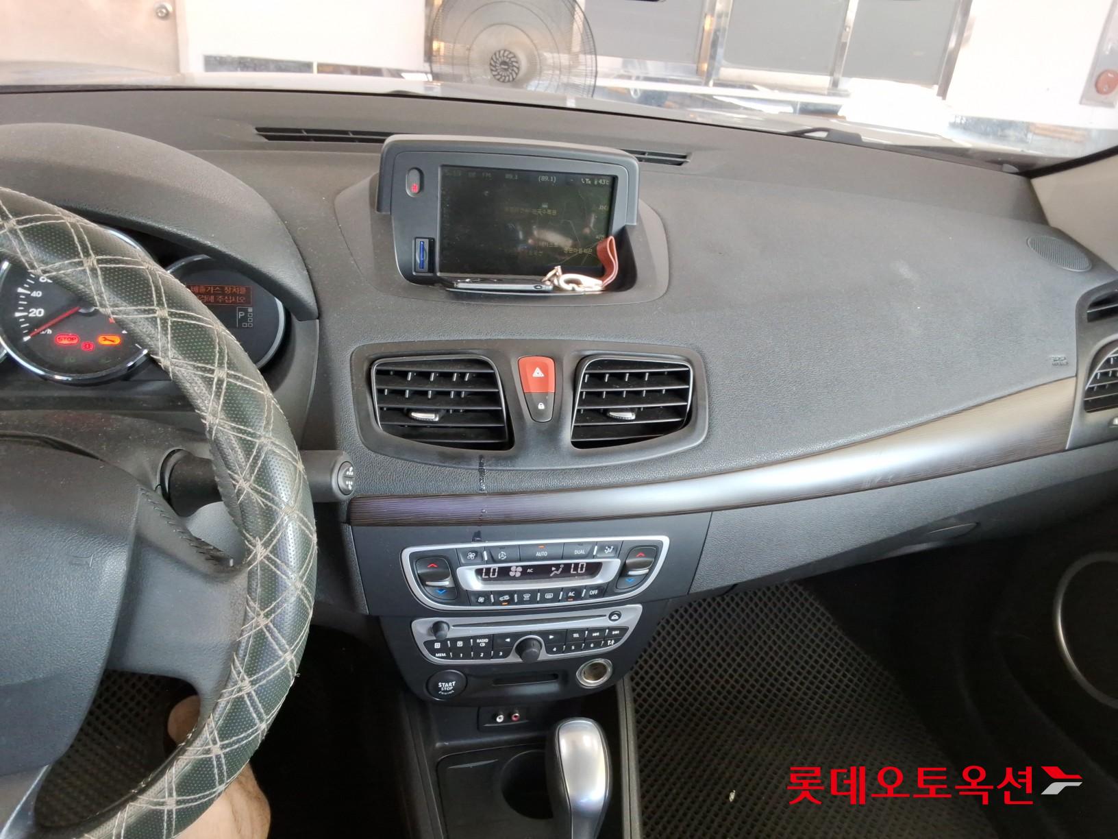 رينو كوريا إس إم 3 2010 LE PLUS