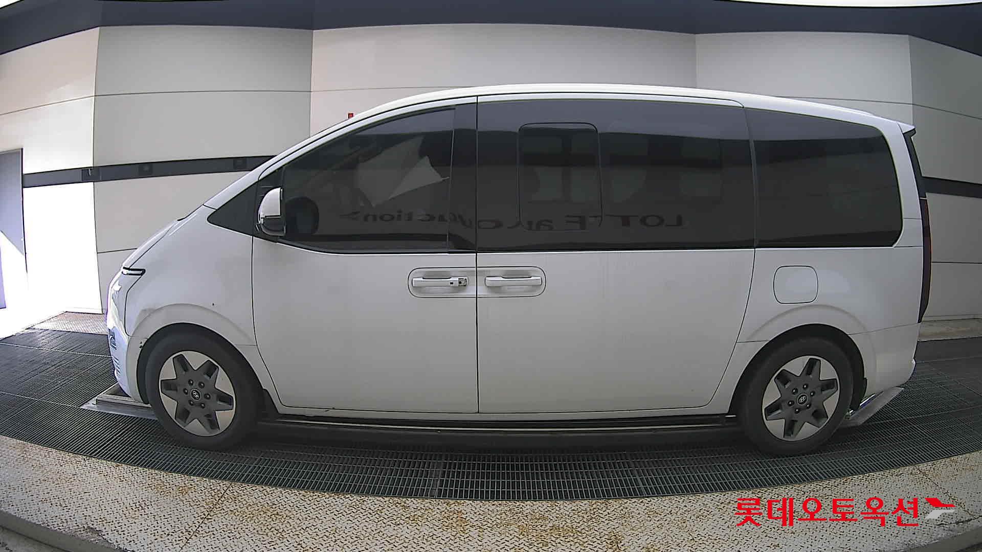 هيونداي Staria 2022 — صورة 6