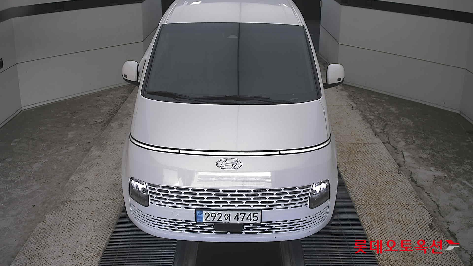 هيونداي Staria 2022 — صورة 1