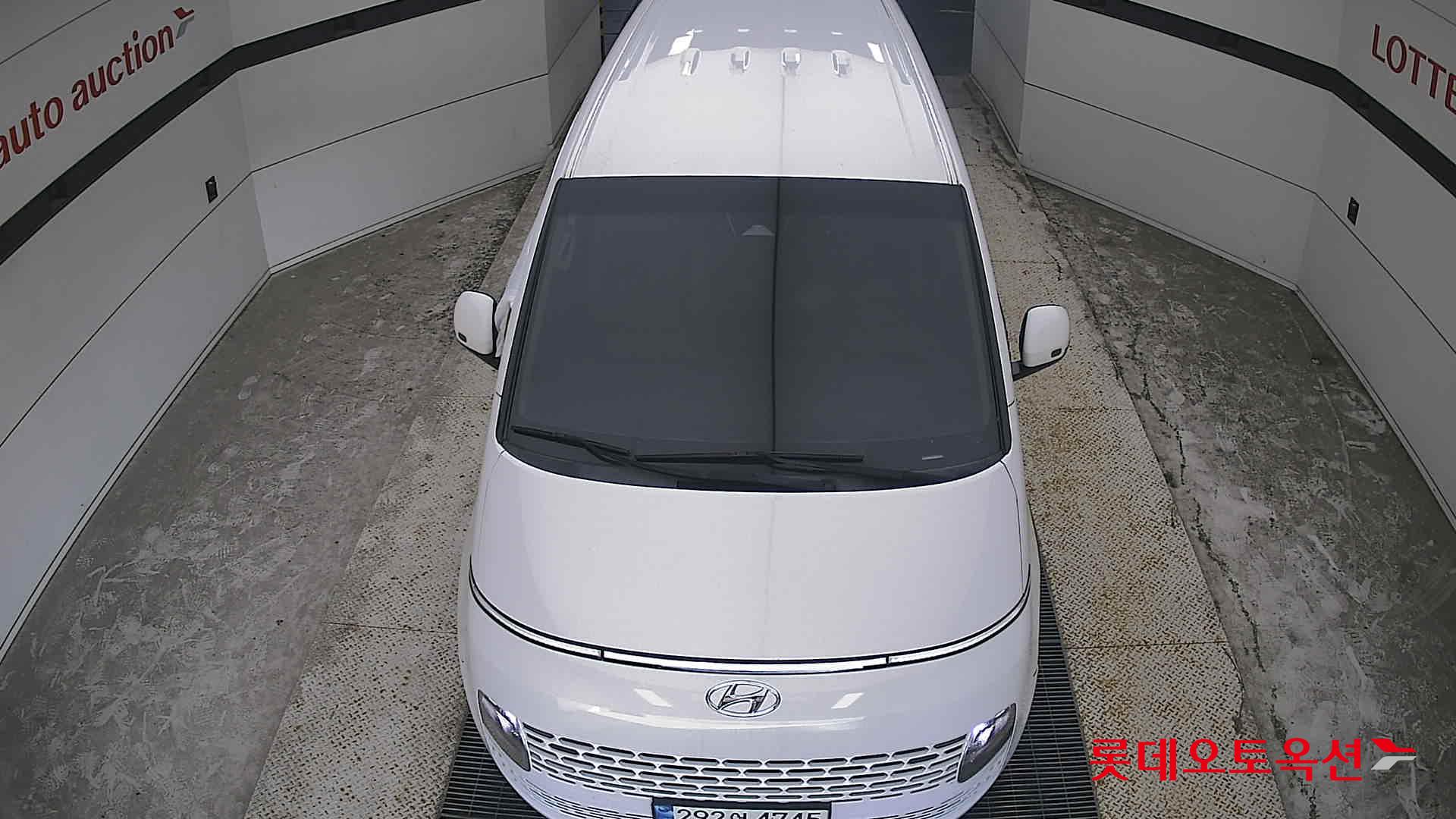 هيونداي Staria 2022 — صورة 25
