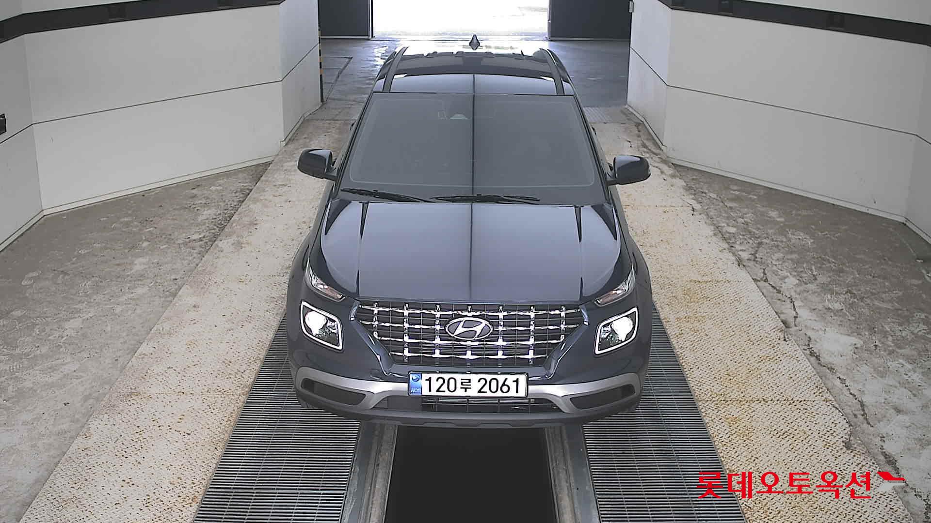 هيونداي Venue 2027 — صورة 1