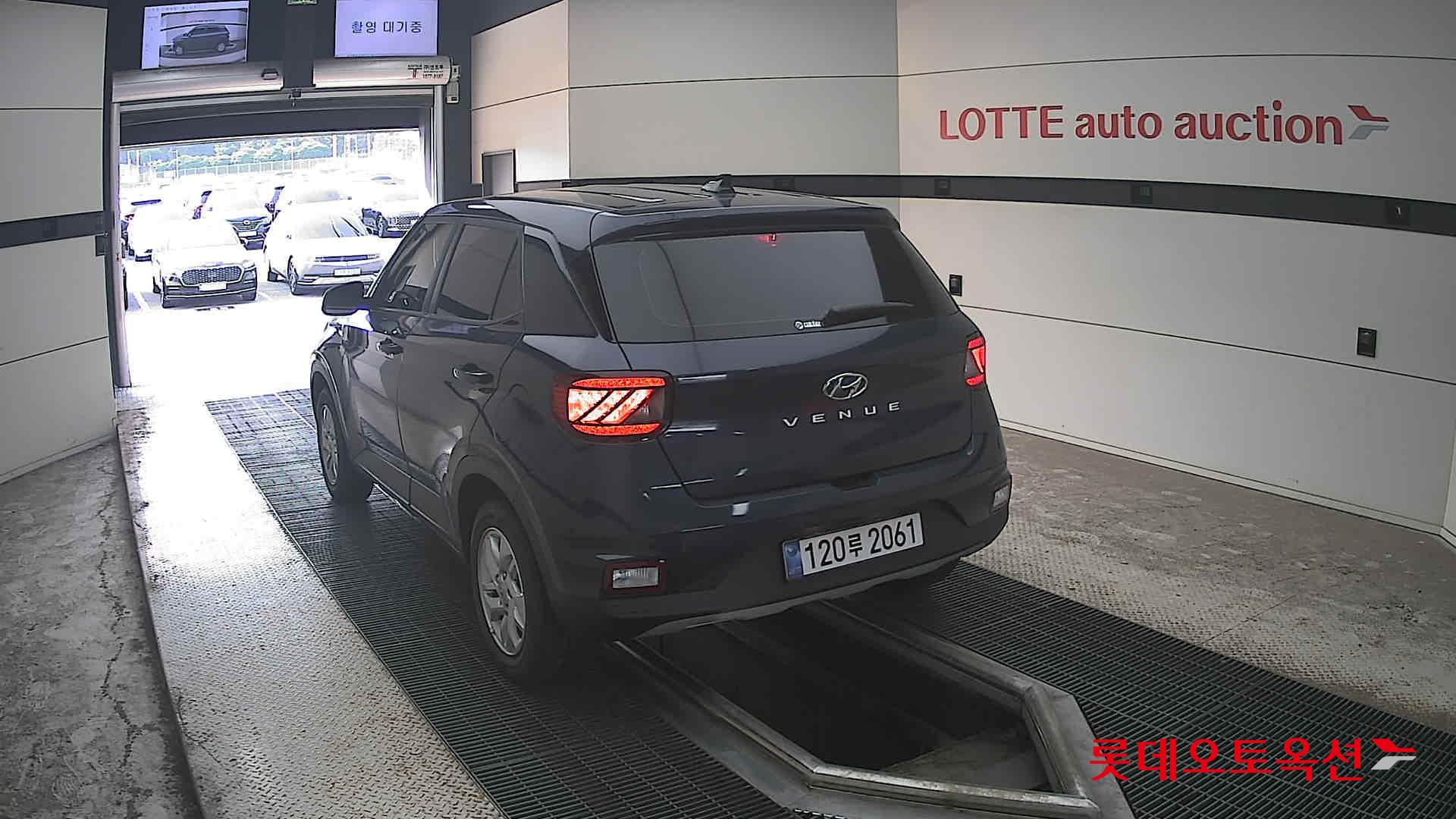 هيونداي Venue 2027 — صورة 9
