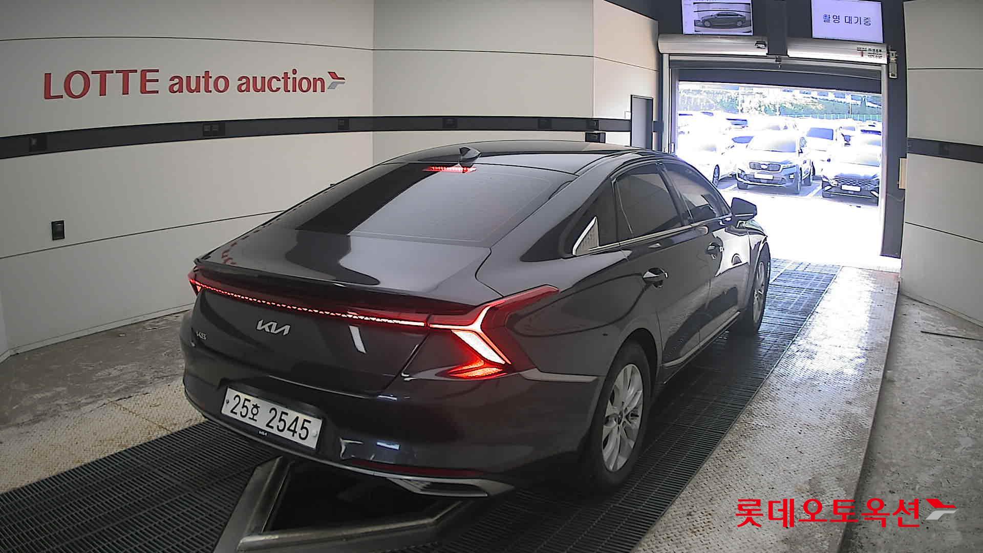 كيا K8 2022 — صورة 13