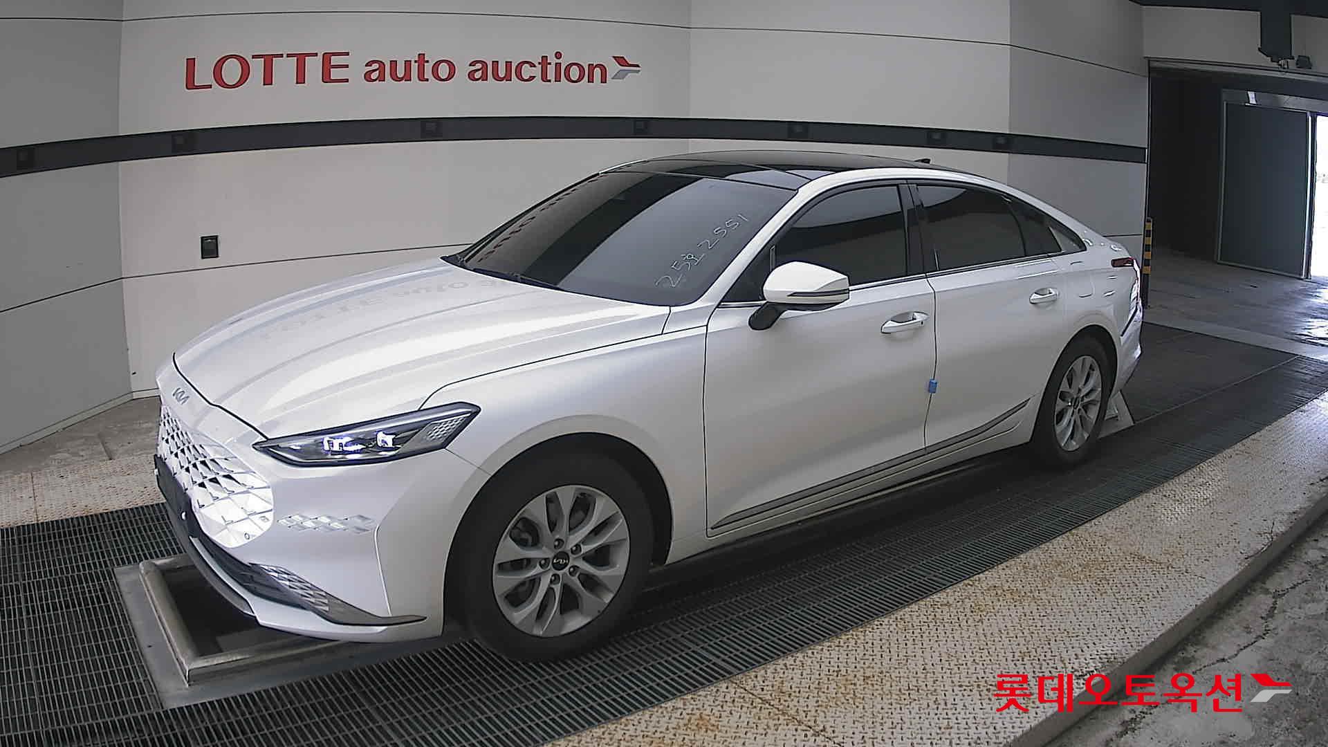 كيا K8 2022 — صورة 4