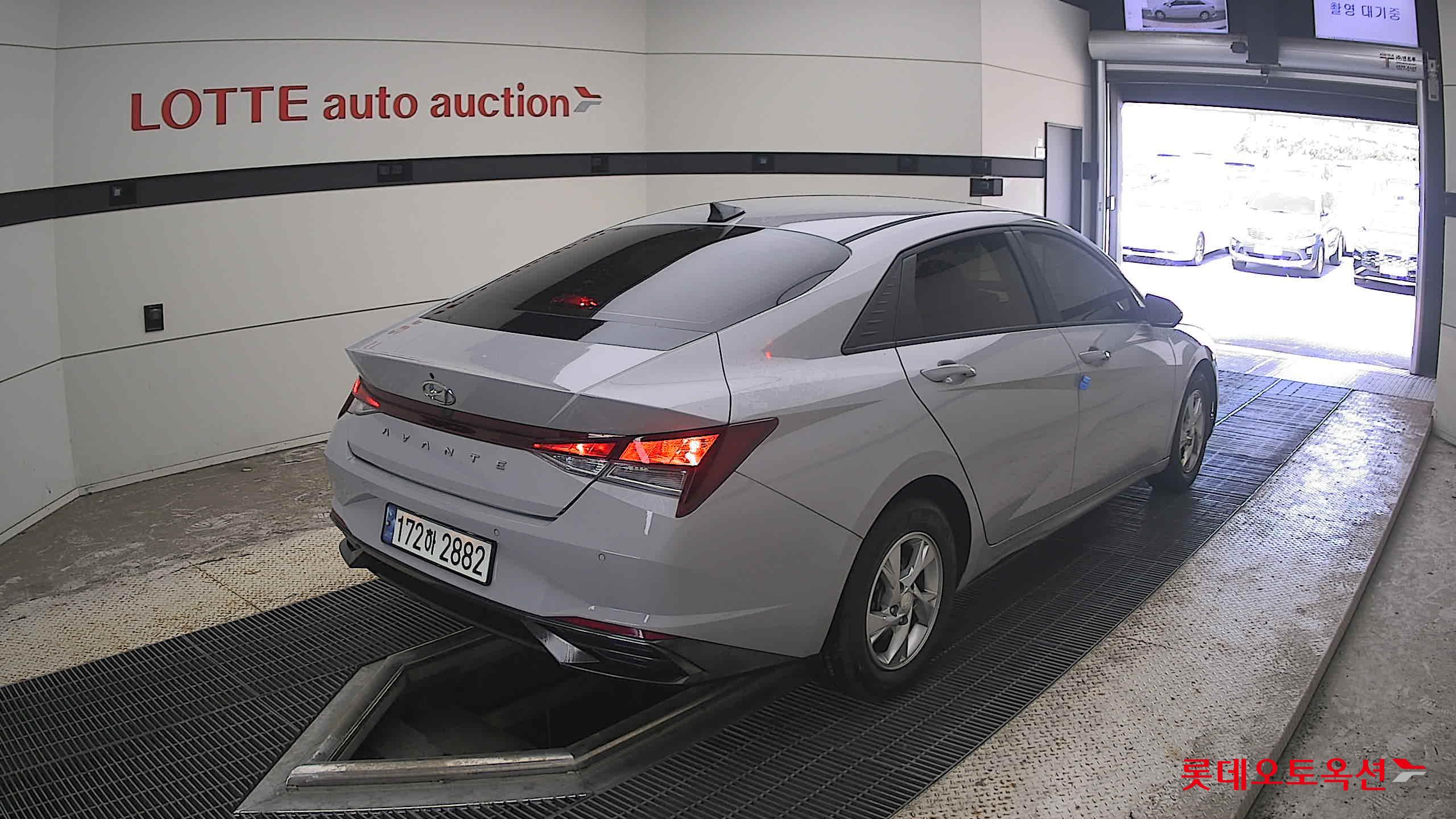 هيونداي أفانتي 2023 SMART