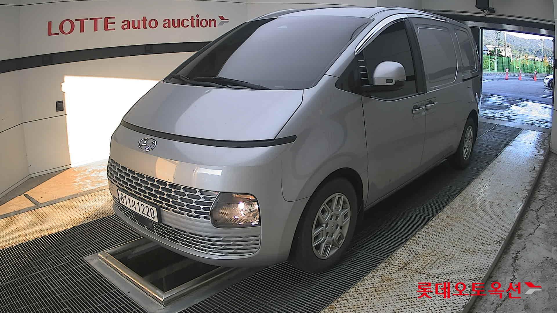 هيونداي ستاريا 2022