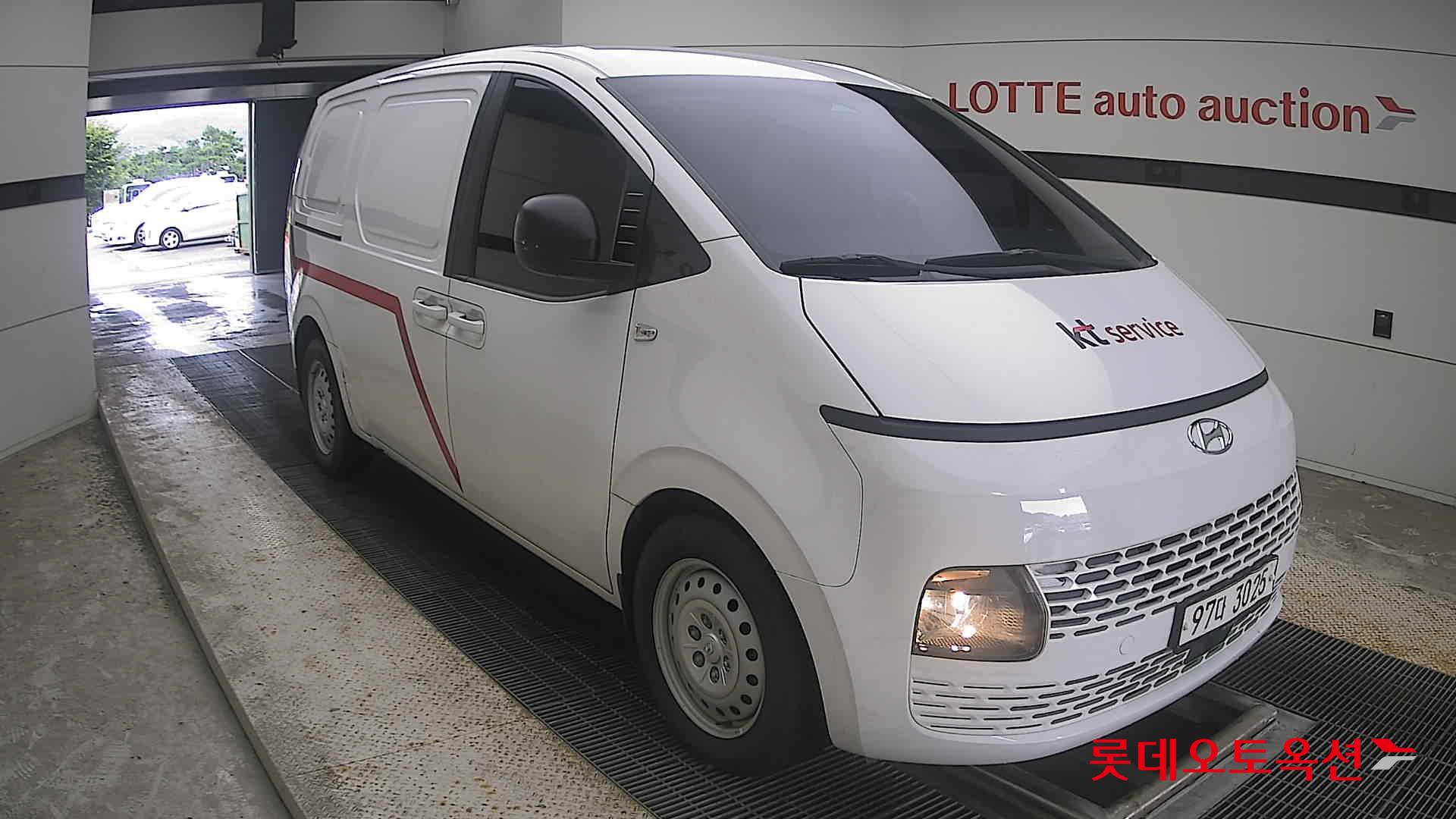 هيونداي ستاريا 2022