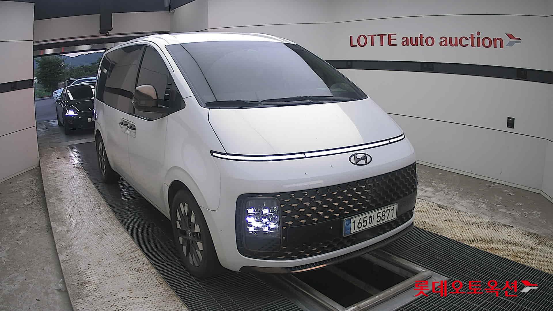 هيونداي ستاريا 2022