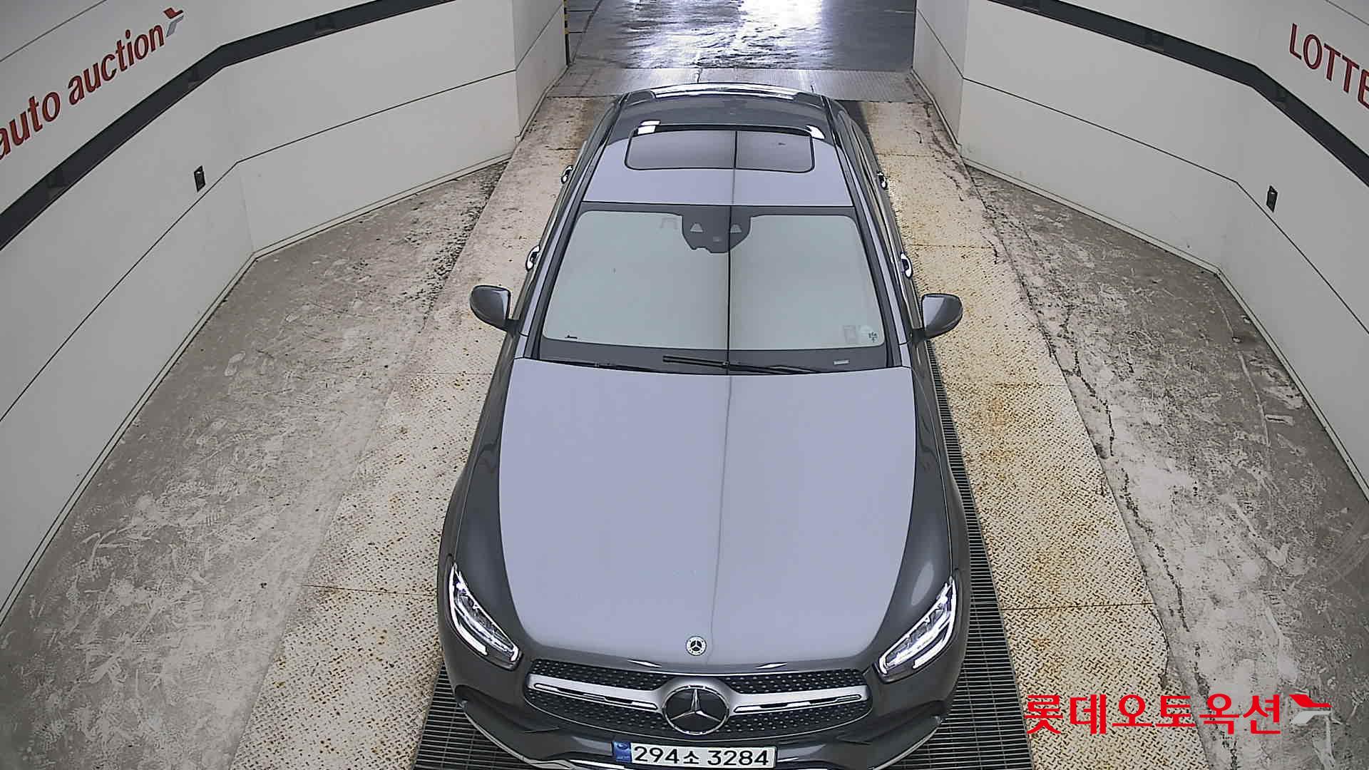 مرسيدس بنز Glc300 2021 4M
