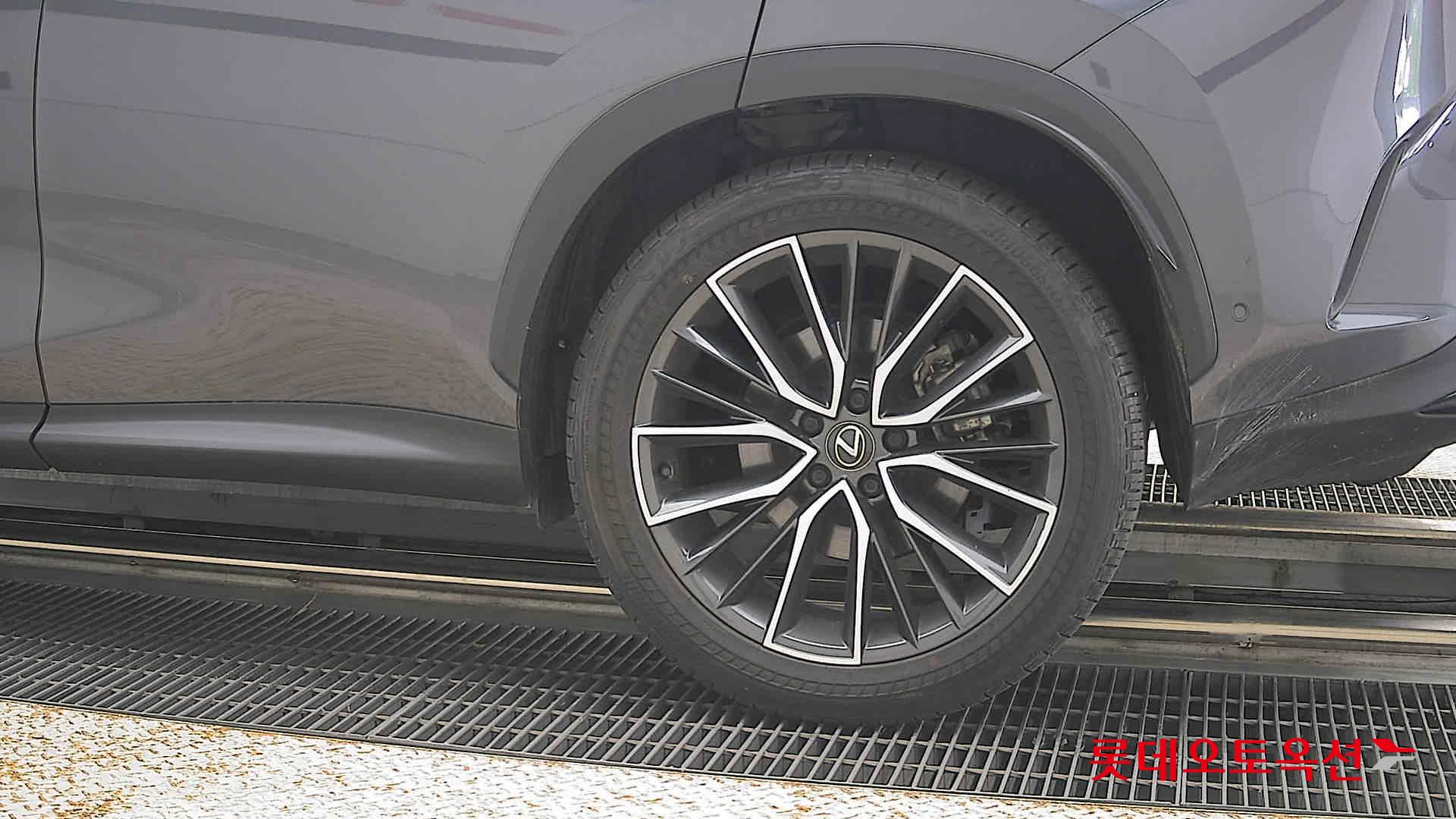 لكزس Nx350H 2024 فاخر
