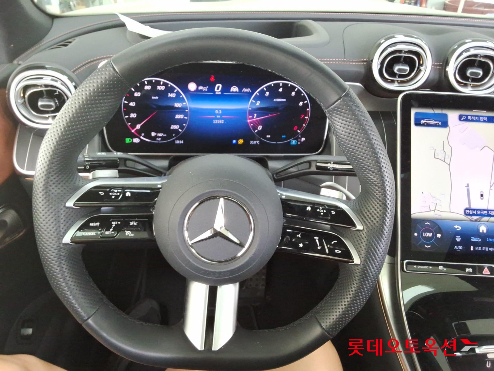 مرسيدس بنز Glc300 2025 4MATIC LINE