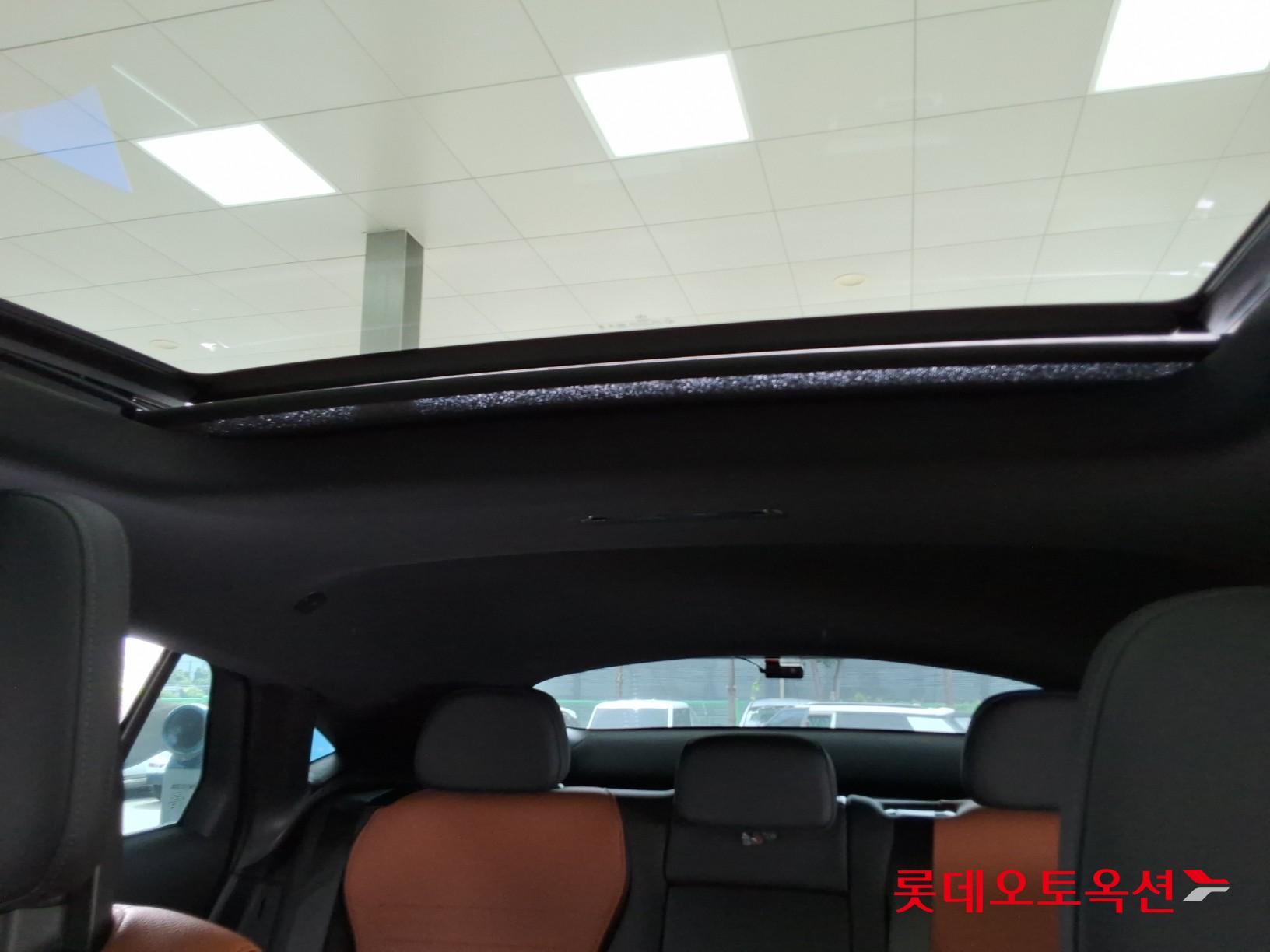 مرسيدس بنز Glc300 2025 4MATIC LINE