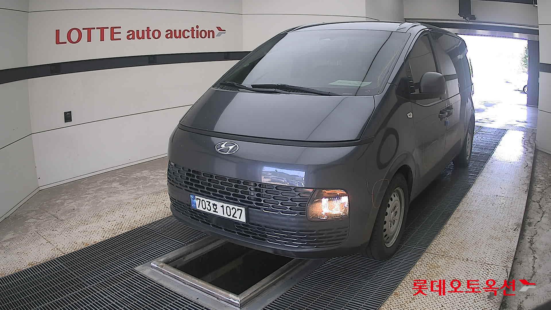 هيونداي Staria 2023 — صورة 2