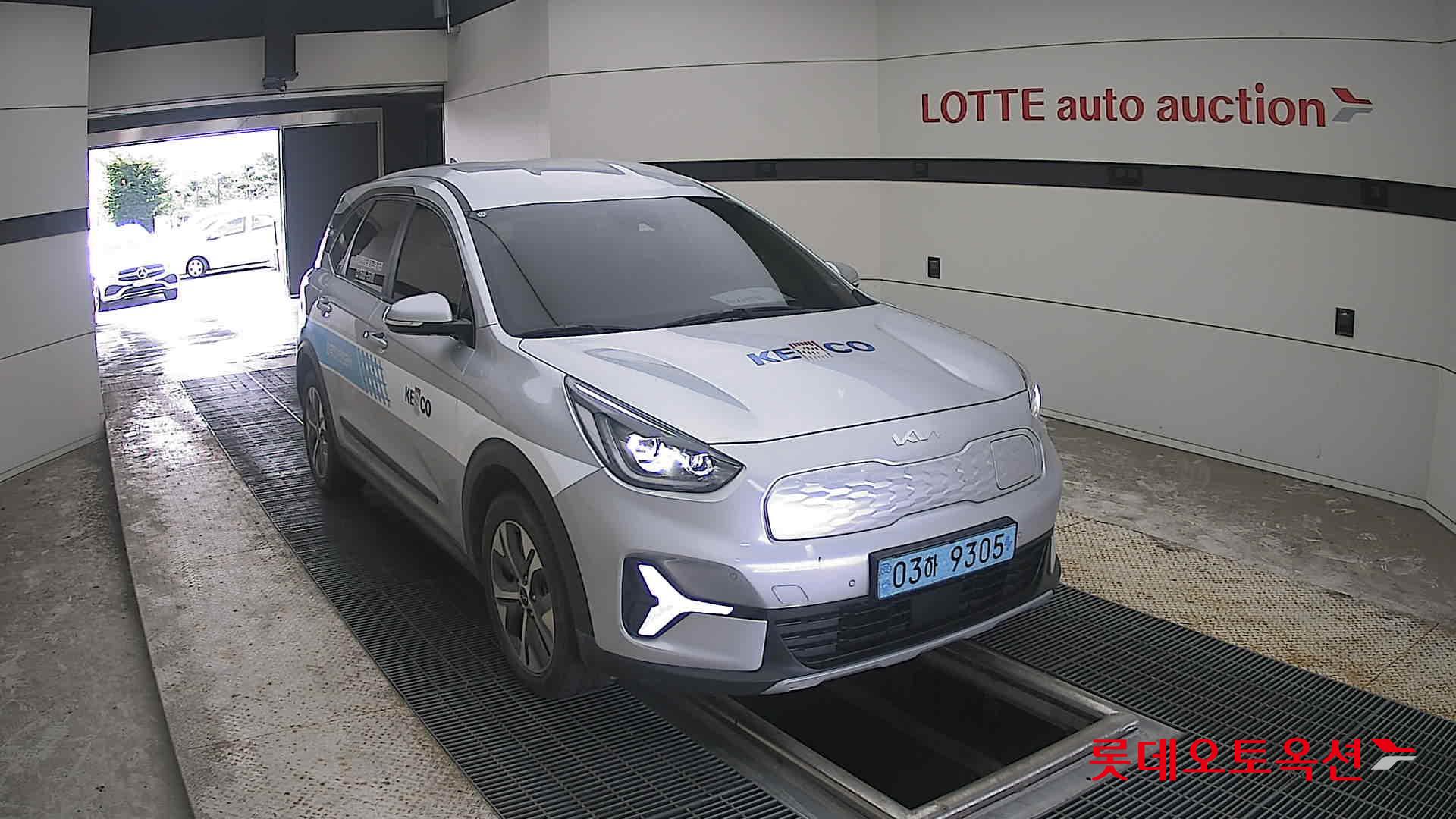 كيا Niro 2023 — صورة 20
