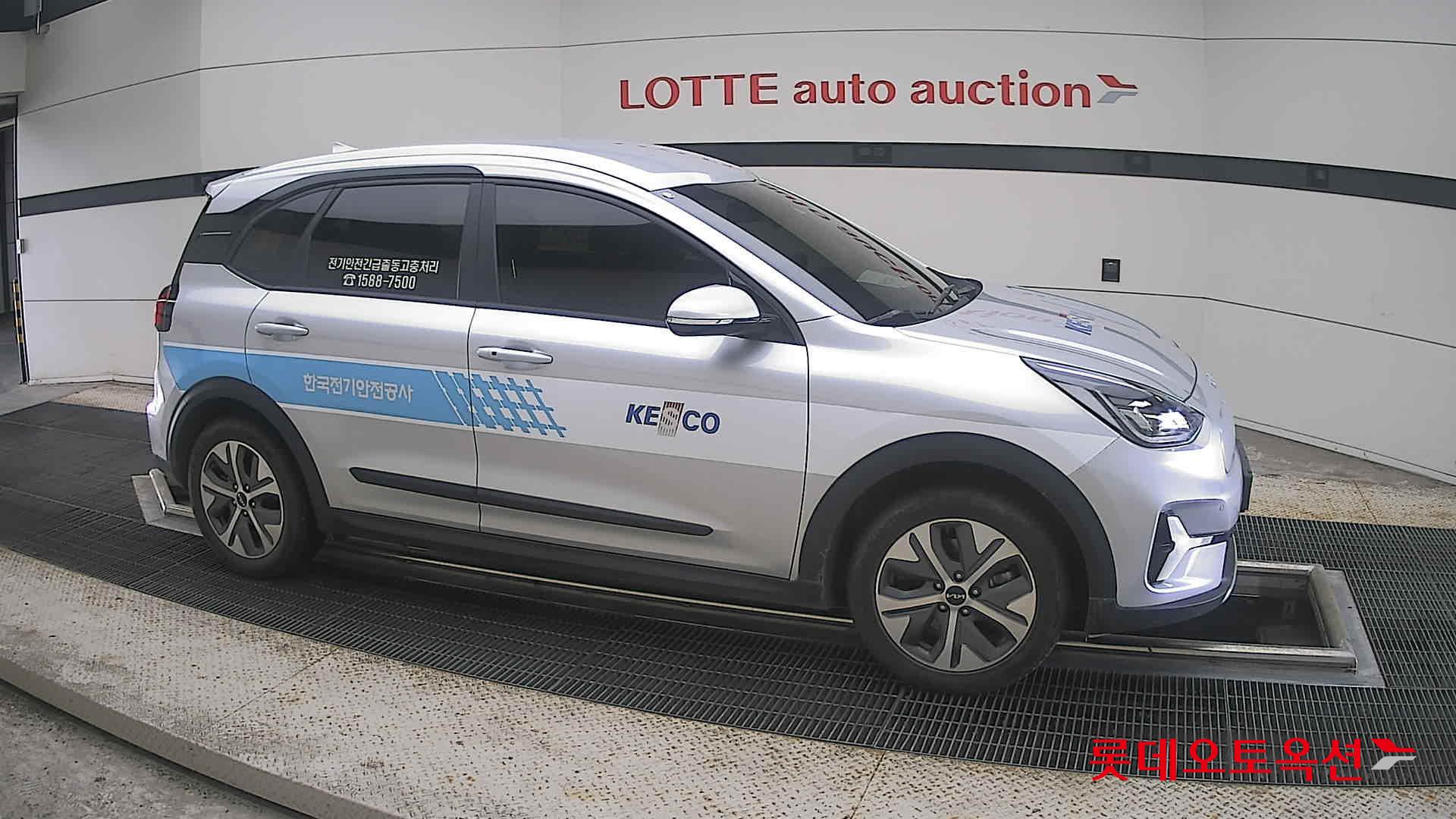 كيا Niro 2023 — صورة 17