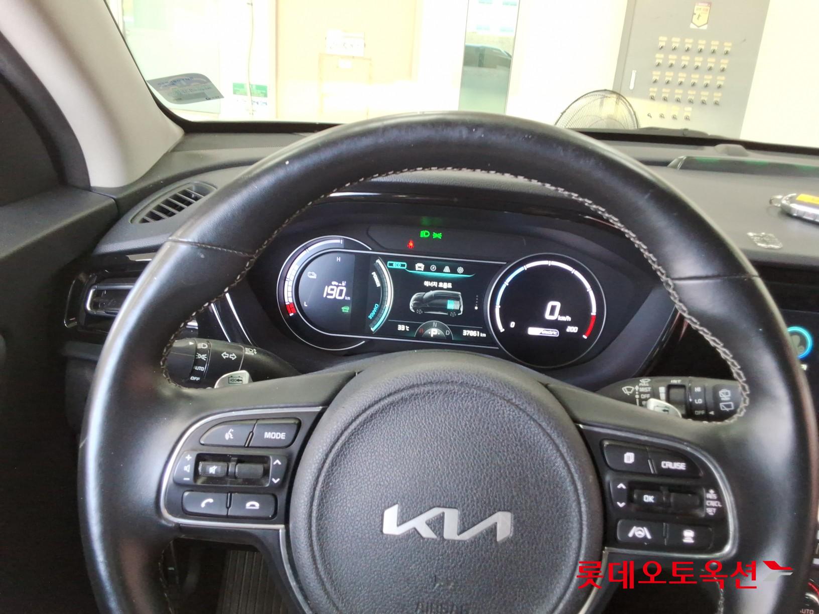 كيا Niro 2023 — صورة 29