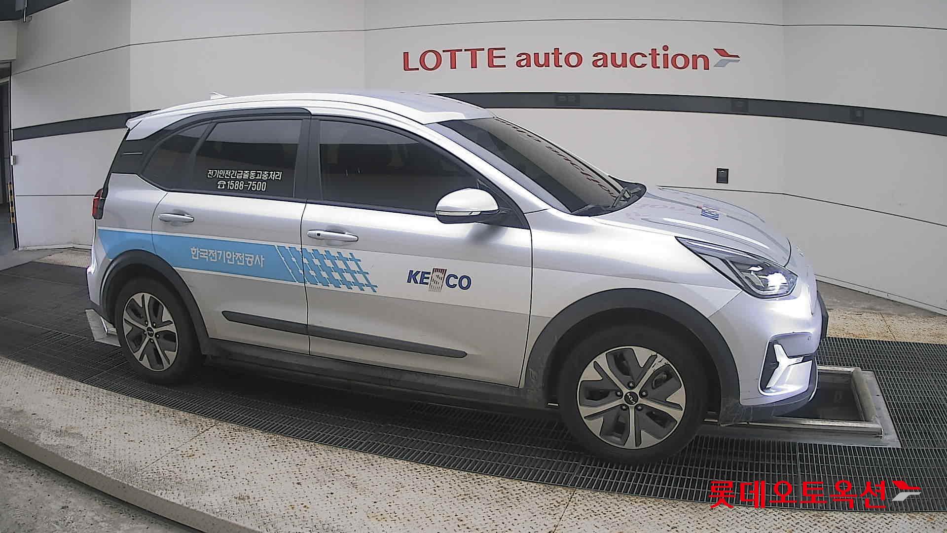 كيا Niro 2023 — صورة 17