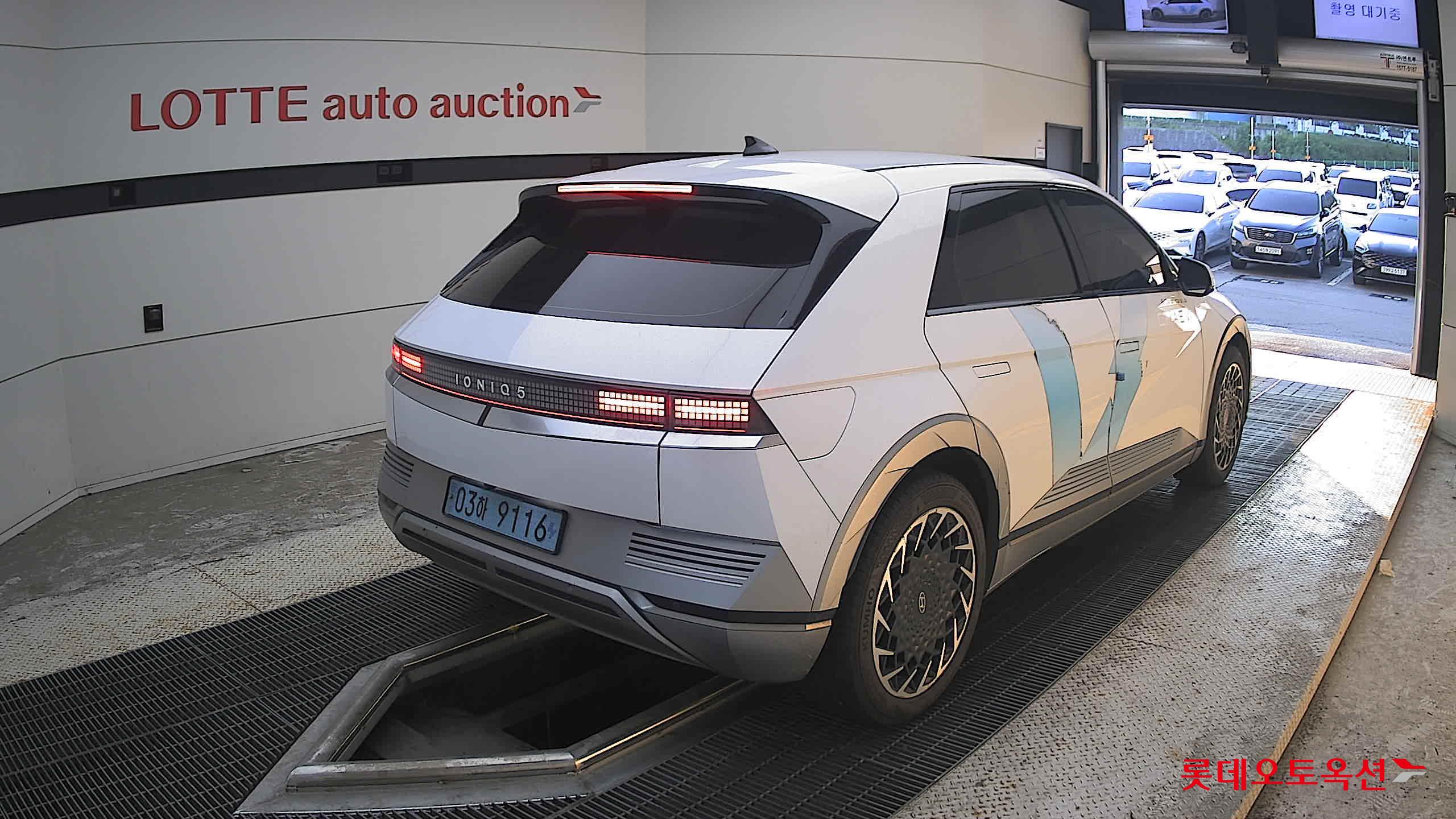 هيونداي Ioniq 2022 — صورة 12