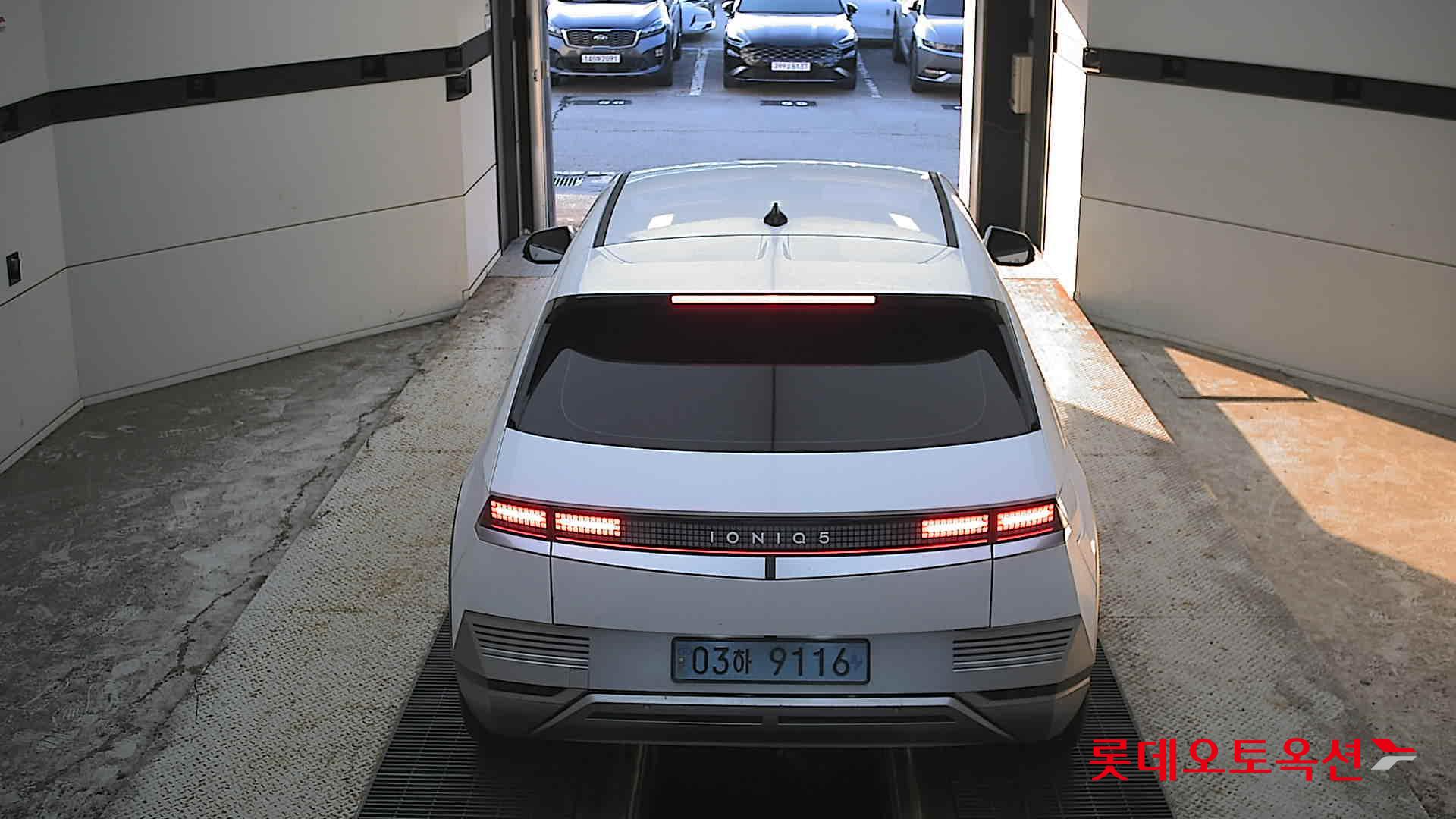 هيونداي Ioniq 2022 — صورة 11
