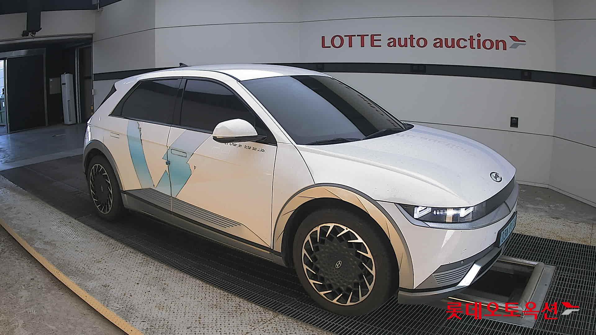 هيونداي Ioniq 2022 — صورة 18