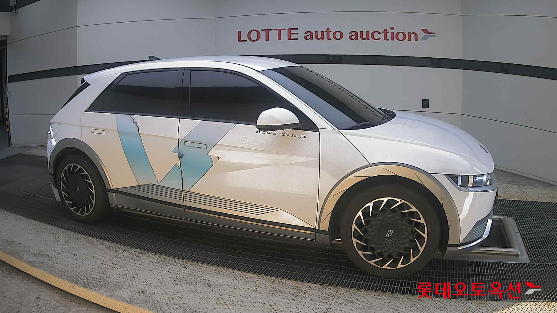 هيونداي Ioniq 2022 — صورة 17