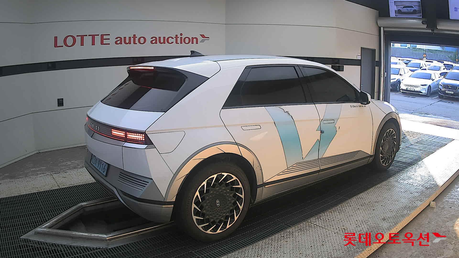 هيونداي Ioniq 2022 — صورة 14