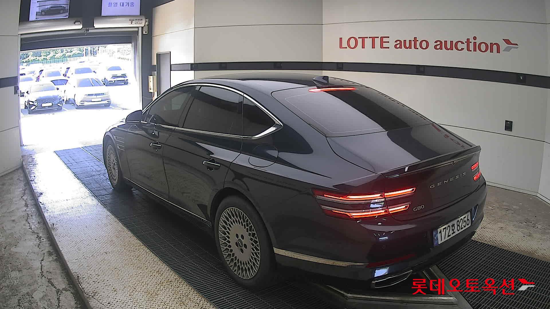 جينيسيس G80 2023 — صورة 10